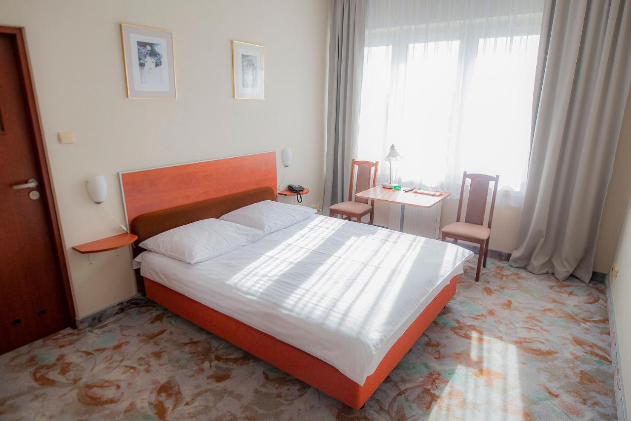 Hotel Wlokniarz 2*